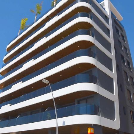 Apartamento De Lujo En Primera Linea De Playa Benidorm Bagian luar foto