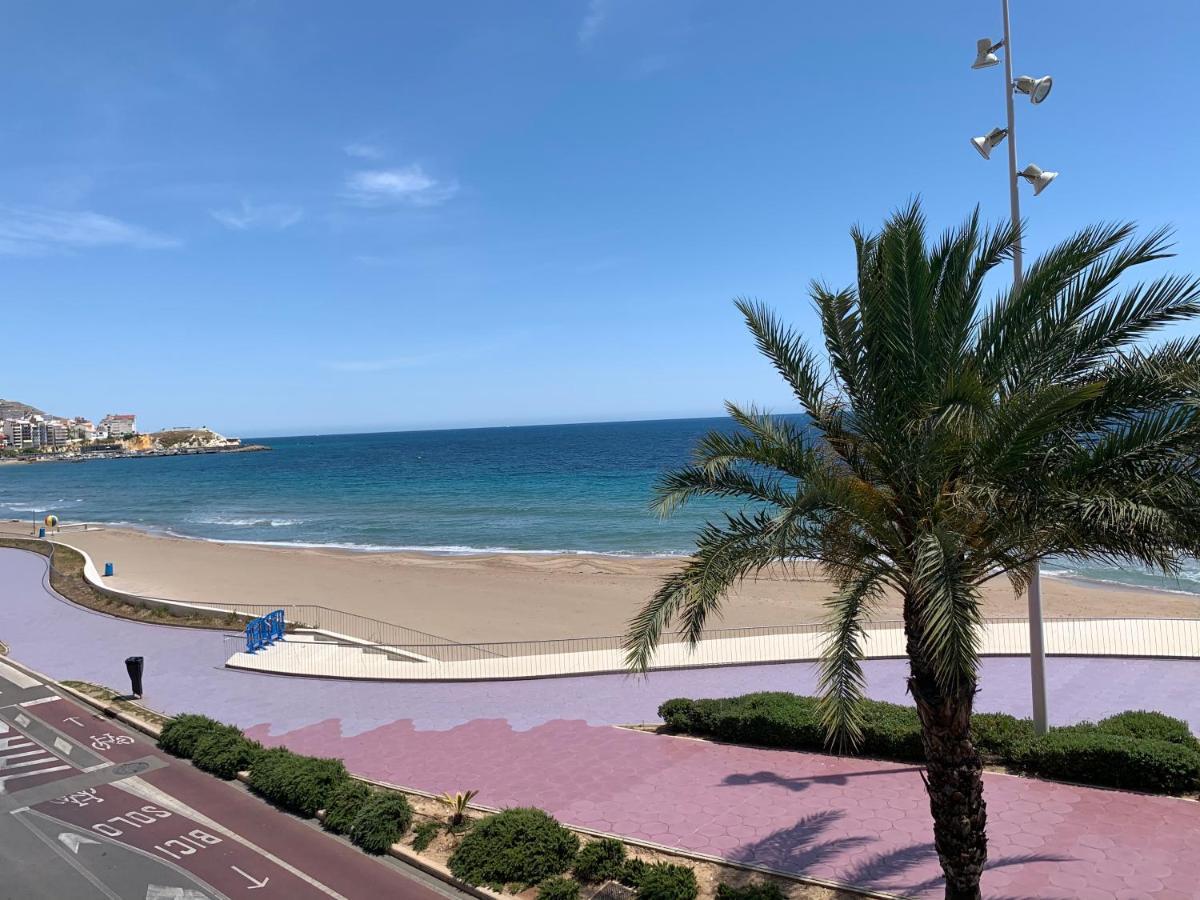 Apartamento De Lujo En Primera Linea De Playa Benidorm Bagian luar foto