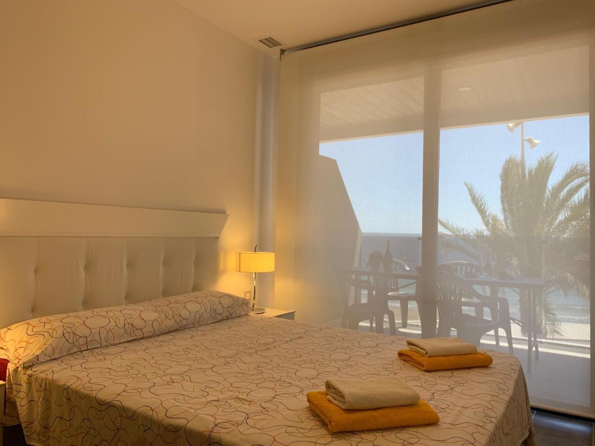 Apartamento De Lujo En Primera Linea De Playa Benidorm Bagian luar foto