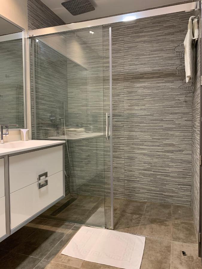 Apartamento De Lujo En Primera Linea De Playa Benidorm Bagian luar foto