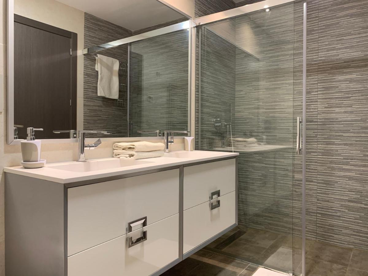 Apartamento De Lujo En Primera Linea De Playa Benidorm Bagian luar foto
